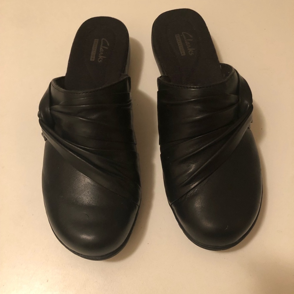 Clark collection leather mules
